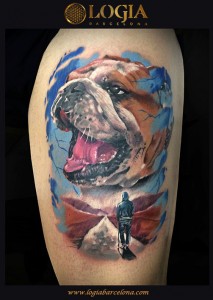 Tatuaje-bulldog-hombro-logia-barcelona-angel          